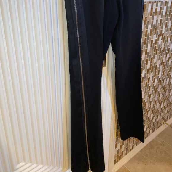 Authentic Men’s Blood Brother Sweatpants - Picture 5 of 7